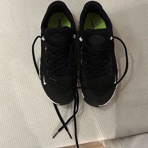 Nike women’s free metcon 4